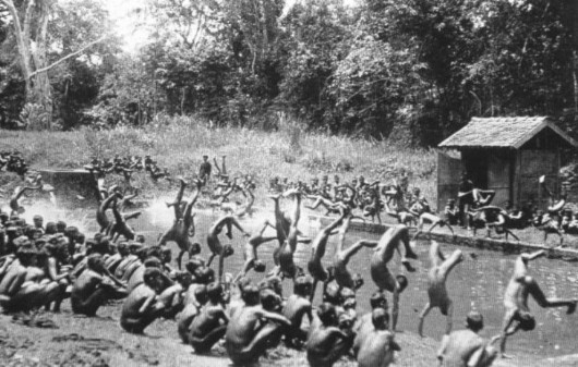 Hình 9 Giờ học môn Thể dục Nam Hình 10 Giờ học môn Thể dục Nữ 9