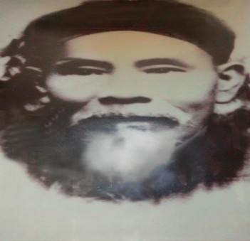 Ông Nghè Sổ tên thực là Nguyễn Đình Tuân 1867 – 1941 Ông Đội Năm còn gọi là 6