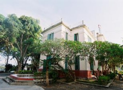 Hình 2 7 Biệt thự Cầu Đá Lầu Bảo Đại Suối khoáng nóng Tháp Bà Nha Trang Trung 7