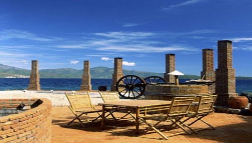 Hình 2 9 Khu du lịch Con sẻ tre 2 2 1 2 Tài nguyên du lịch nhân văn a Di tích văn hóa 3