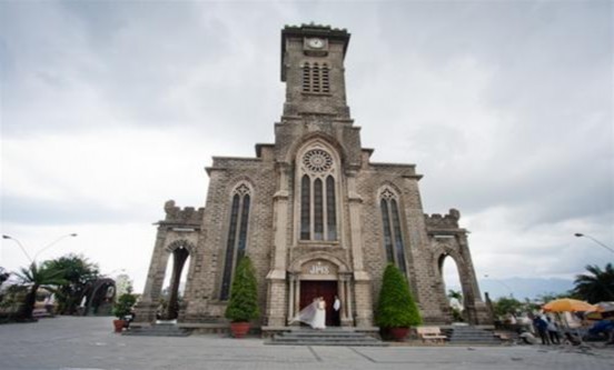 Hình 2 10 Nhà thờ núi Viện Hải Dương Học Đ ược thành lập năm 1923 là một 5