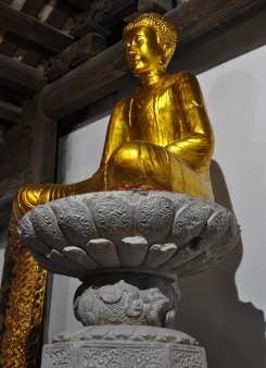 1 3 Đế bia rồng ổ thời Lý ở chùa Nề chùa Phi Lai dưới chân núi Chương Sơn 1 4