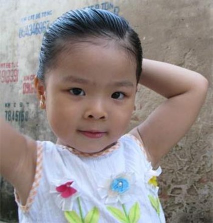 Hình 7 Trẻ thực hành rửa tay Hình 9 Giờ ăn trưa của trẻ 6