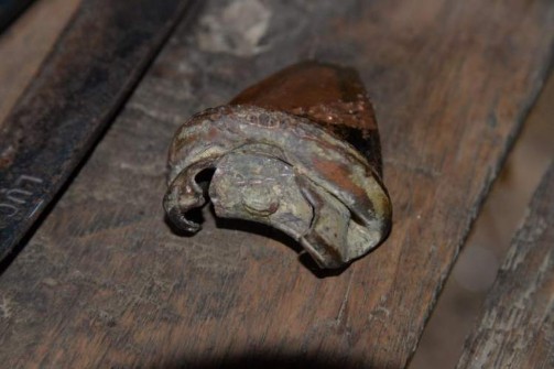 Ảnh Mảnh đồng trong túi thiêng của bà Một Lò Thị Nơi Nguồn Tác giả Thuận 1