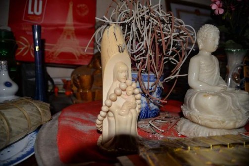 Ảnh Tượng trên bàn thờ của bà Một Lường Thị Song Nguồn Tác giả Mộc Châu 7