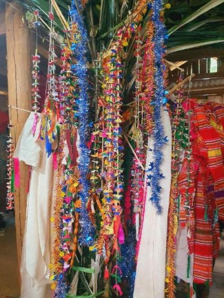 Ảnh Cây hoa nghi lễ xăng bok trong lễ xên Lảu nó Nguồn Tác giả Thuận Châu 03 8