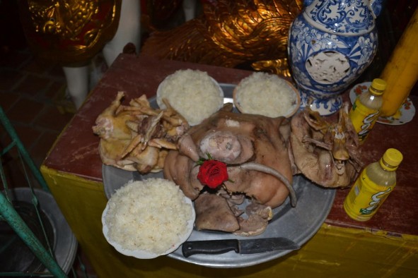 Ảnh 30 Lễ tam sinh ở Lễ Cầu Ngư Nguồn NCS 2016 Ảnh 31 Thuyền rước ở Lễ 10