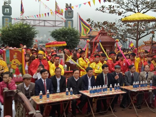 Ảnh 37 Lãnh đạo xã dự Lễ hội Quang Trung Nguồnhttp tinhgia thanhhoa gov vn portal 4