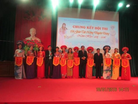 Chung kết hội thi Cô giáo tài năng duyên dáng huyện Quốc Oai năm học 2015 2016 8