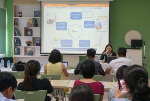 Tập huấn Cách viết và gửi bài báo lên tạp chí quốc tế cho cán bộ giảng 15