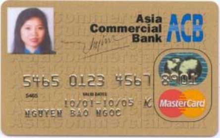 Thứ nhất Là phần hologram tức ảnh nổi ba chiều có in hình ảnh quả địa cầu 2