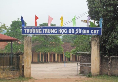 Hình 3 4 Trường THCS Gia Cát Trường DT nội trú huyện Cao Lộc đóng trên địa 2
