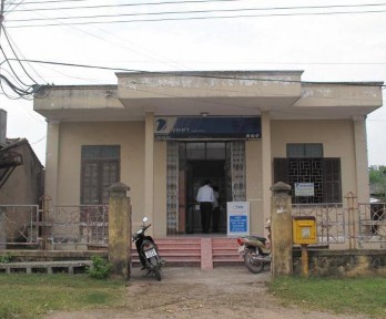 Hình 3 7 Bưu điện xã f Tiêu chí 9 Nhà ở dân cư Toàn xã có 1072 hộ với tổng 3