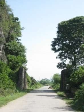 Núi Mặt Quỷ Thành nhà Mạc 4