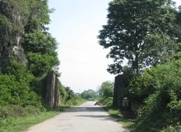 Núi Mặt Quỷ Thành nhà Mạc 5