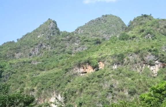 Núi Mặt Quỷ Thành nhà Mạc 6