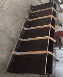 Hình 3 5 Ván khuôn đúc dầm BTCĐC CST Đúc dầm và bảo dưỡng Dầm được 7