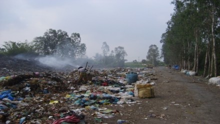 Hình 6 2 Rác thải sinh họat được tập trung về bải rác Hỏa Tiến Hậu Giang 1