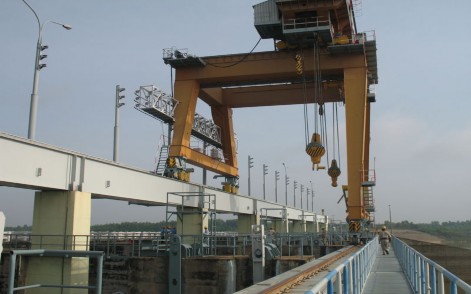 Hình 4 3 Đập tràn nhà máy Thủy điện Trị An Đồng Nai Nguồn Thời báo kinh tế 2