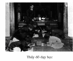 Lớp học ngày xưa Quốc Tử Giám là trường học cao cấp đầu tiên ở Việt Nam 1