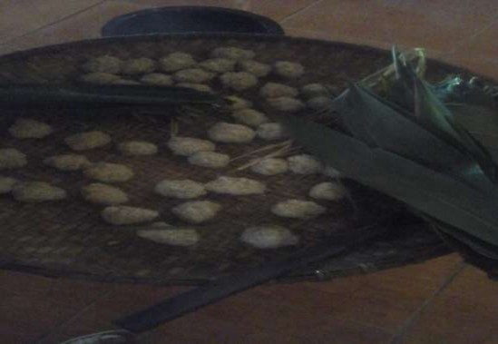 Ảnh 7 Xôi nắm đư c gói bằng lá chít dùng trong lễ t ơn thần thánh nguồn tác 7