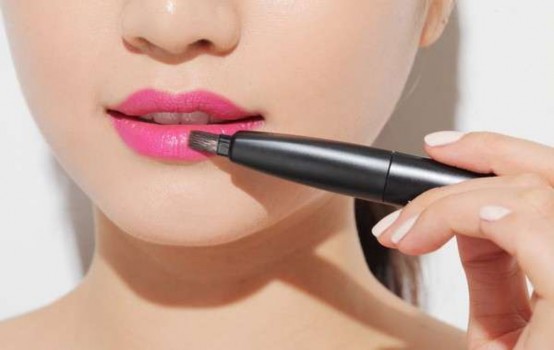 Hình 20 – Cọ đánh son Kẹp mi Một hàng mi cong vút sẽ giúp cho đôi mắt to hơn 11