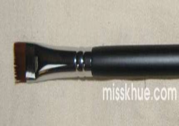 Hình 16 – Cọ vẽ chân mày Cọ đánh bầu mắt Đây là sản phẩm bạn nhất 7