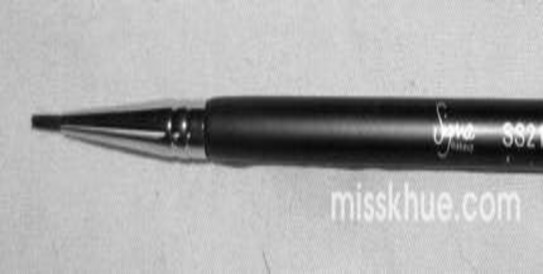 Hình 18 – Cọ vẽ mắt Cọ vẽ môi Loại đầu vuông vẽ môi nhanh đều và tự 9