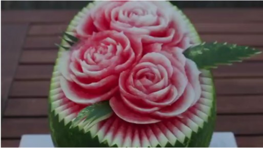 Hình 4 23 Hoa dưa hấu Thao tác kỹ thuật Chọn quả dưa hấu tròn đều quả vỏ 10