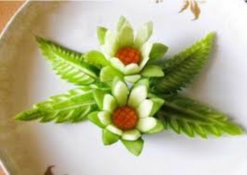 Hình 4 21 Hoa dưa leo Chọn quả dưa chuột đầu tròn tươi xanh Bổ ngang lấy đoạn 8