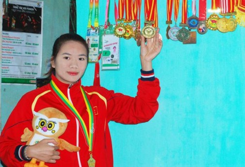 Hình 7 Lừu Thị Duyên vận động viên đầu tiên của Việt Nam giành Huy chương 7