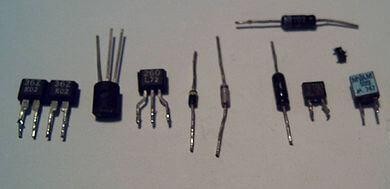 Hình 3 0 13 Các loại Diode Varactor Ký hiệu của một diode varactor được thể hiện 8