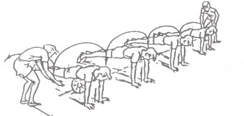 Hình 1 Mô tả trò chơi Bóng qua hầm Luật chơi Bóng lăn phải đi theo đường 3