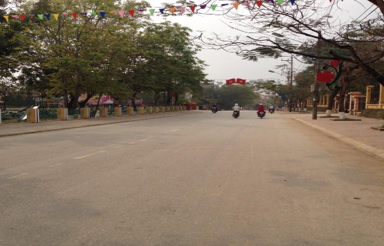 Hình 04 Một góc đường của huyện Văn Yên Photo Tác giả ngày 17 3 2015 Hình 05 4