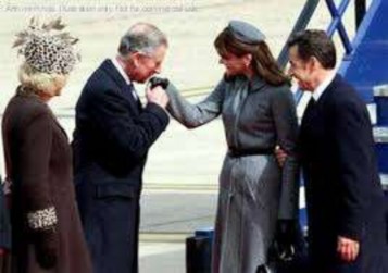 Chú ý Nếu hai người quen gặp nhau trong gia đình thứ ba thường không nên ôm hôn 6