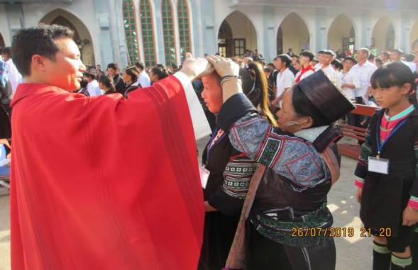 … và Bí tích Thêm Sức Ảnh tác giả chụp tại Nhà thờ Hầu Thào tháng 7 2019 10