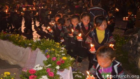 Lễ hội Múa hát dâng hoa ở giáo xứ Sa Pa Nguồn Sapachurch org 5