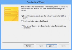 Hình 4 13 Hộp thoại Combo Box Wizard Bước 4 Chọn lựa chọn thứ nhất rồi bấm 9