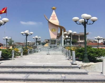 Ảnh 1 3 Biểu tượng làng dệt Ảnh 1 4 Tượng đài liệt sỹ của làng Ảnh 1 5 3