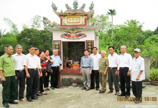 Ảnh 18 Con cháu Võ Uy hành hương về Thanh Hóa năm 2014 Nguồn do anh Nguyễn Đức 17