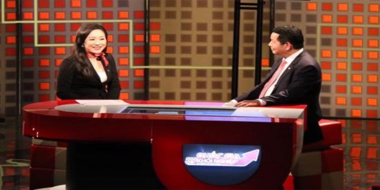 Hình ảnh Đối thoại giữa MC và vị khách mời đầu tiên của chương trình ông 5