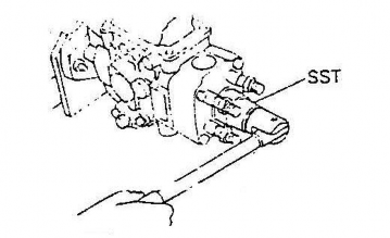 · Tháo piston bơm ra khỏi xi lanh bơm · Lần lượt lấy các chi tiết đĩa dưới 7