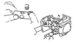 · Ráp piston bộ phun dầu sớm vào lưu ý đầu dầu vào và ra · Canh lỗ rotuyn 3