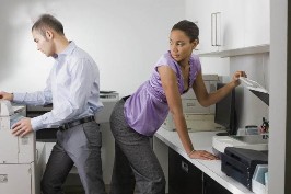 điều đó không có nghĩa là phân khu nam nữ riêng biệt nhau Bởi trong công việc 1