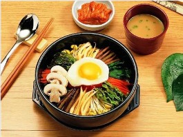 Thịt bò nướng lửa Pulgogi sườn heo sườn bò nướng Kalbi cũng là món ăn tiêu 6