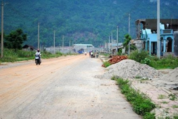 Hình 3 Dự án cải tạo cơ sở hạ tầng Hình 4 Cửa khẩu Thanh Thủy Hình 5 3