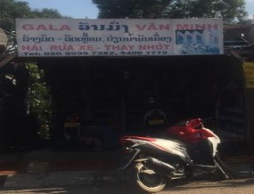 Hình 3 Gala sửa chữa xe máy của anh Văn Minh Hình 4 Tiệm cắt tóc LiZa của chị 3