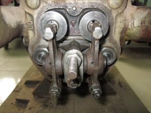 Quay tiếp cho dấu điểm chết trên trên bánh đà và dấu trên két nước trùng 11