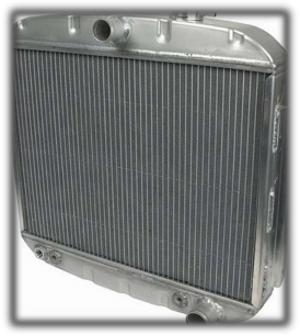 Hình 1 3 Két nước làm mát trên ôtô Két làm mát được bắt vào xà trước của 2