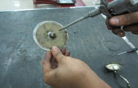 Hình 3 3 2a Lắp lọc dầu Lắp lưới lọc vào lọc dầu Lắp phanh hãm lưới lọc 4